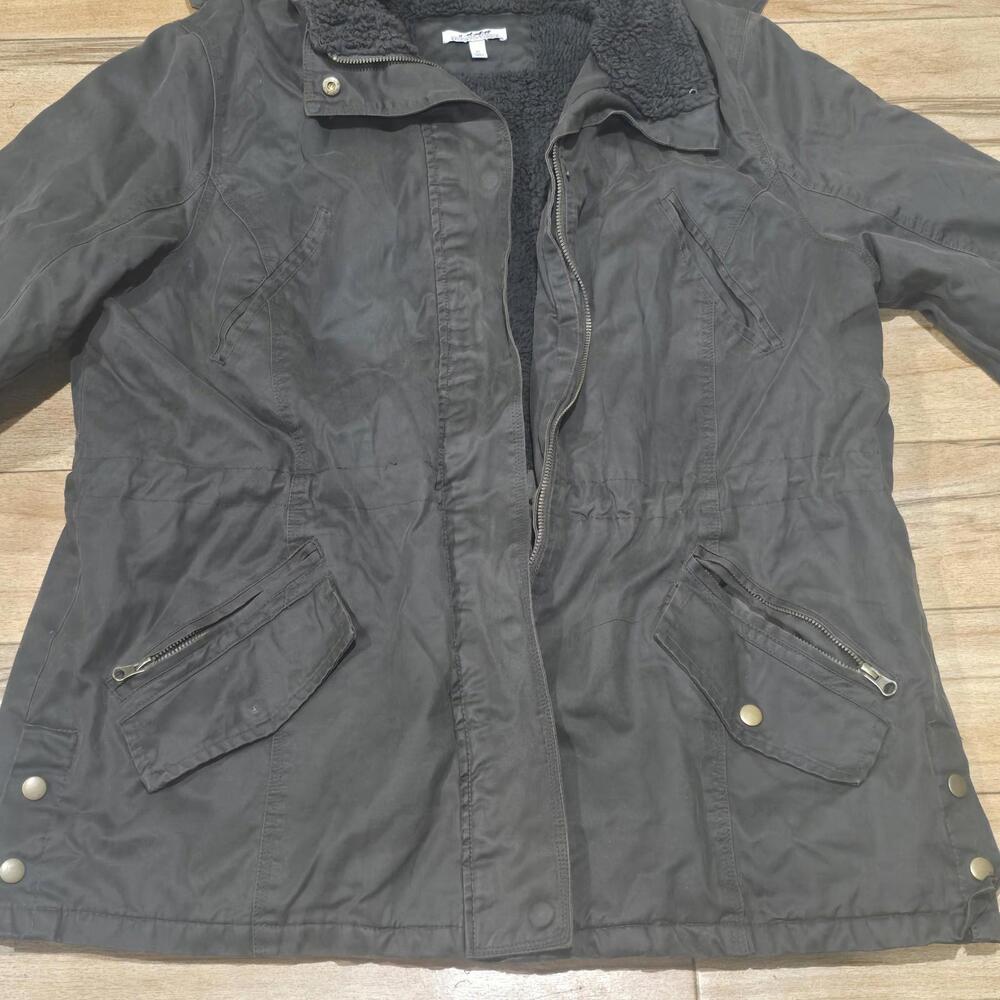Back in the Saddle Womens Jacket Sherpa Lined Black Size XL Missing 1‎ Snap